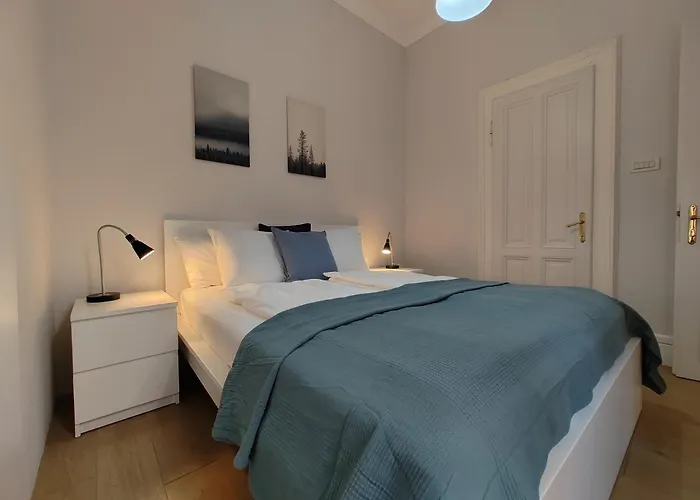 Apartment Theatrum